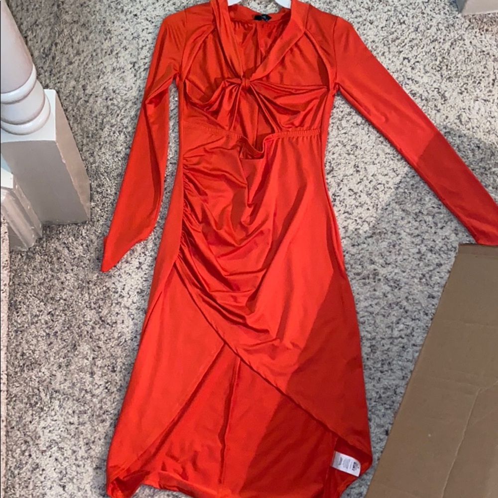 Dress - Picture 2 of 2
